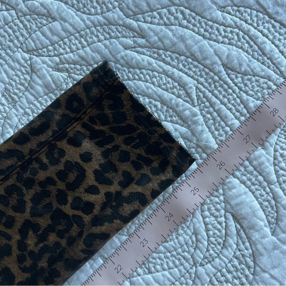 NWT - SPANX - Faux Leather Leopard Leggings in Leopard Shine - Picture 13 of 13